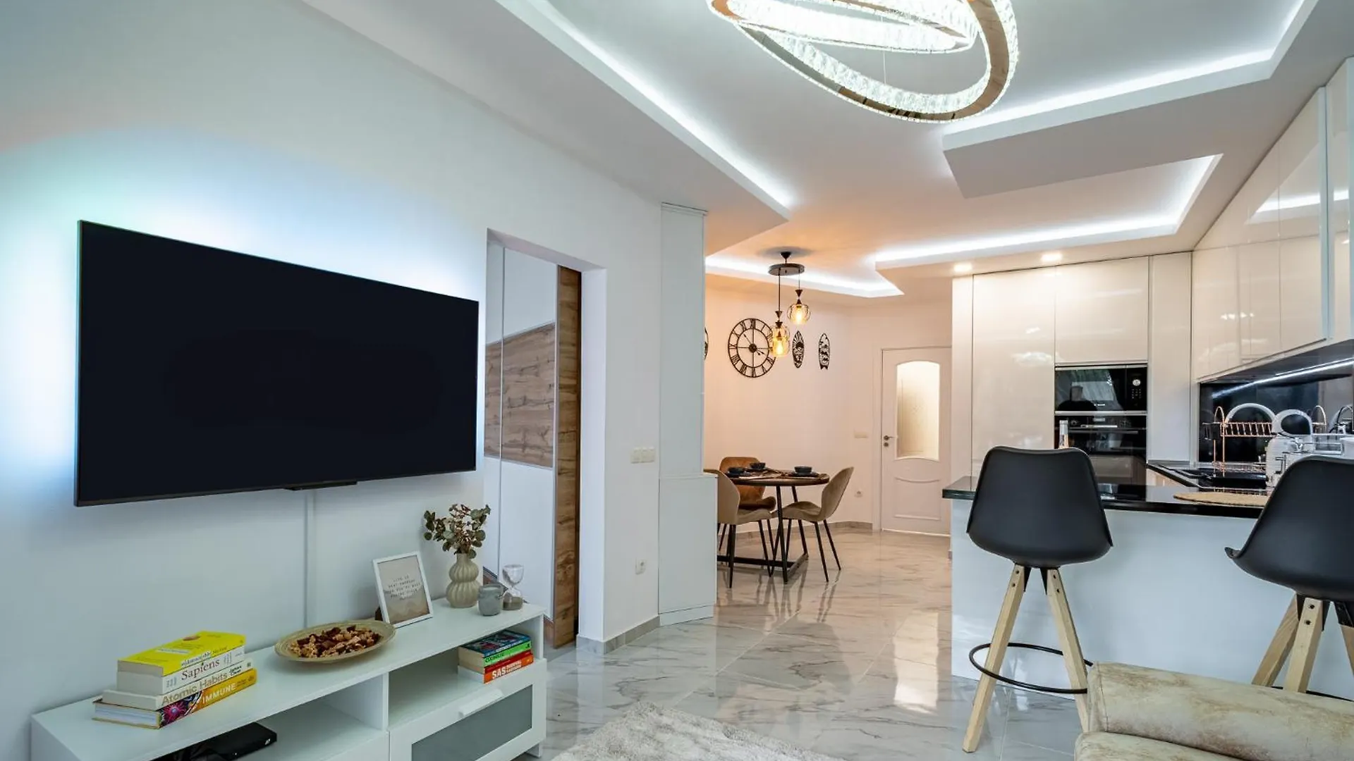 Boutique 1 Bedroom Apartment With Parking And Port View Varna Bulharsko