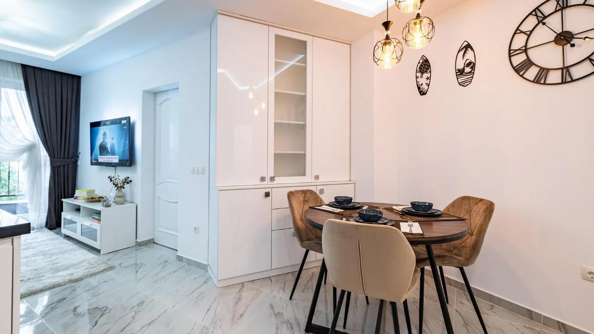 Boutique 1 Bedroom Apartment With Parking And Port View Varna
